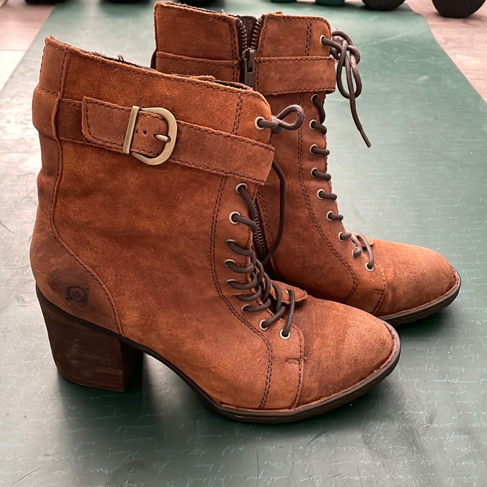 Brown distressed Born boots size 9